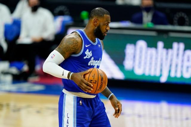 奥运会-中国三人女篮附加赛不敌美国无缘四强