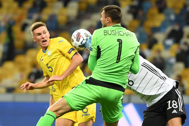 英超-小克鲁伊维特点射 曼联主场0-3伯恩茅斯